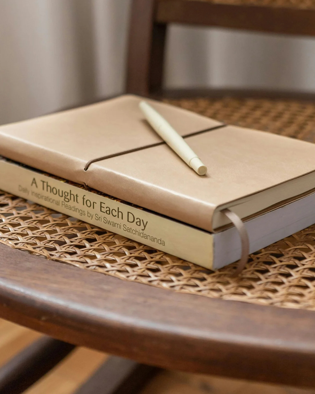 Journal Prompts for Mindful Evenings