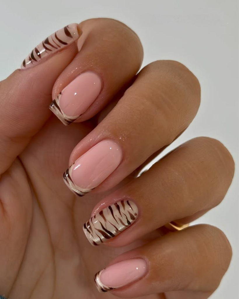 Blush Pink with Bronze Zebra Tips short nail